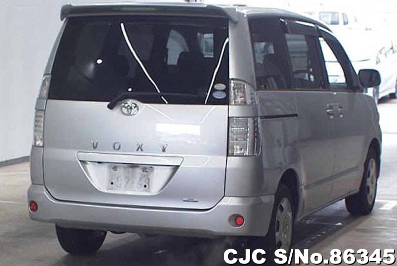 Toyota voxy 2005